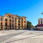 아파트 The Prestige @ The Vilamoura Residences *